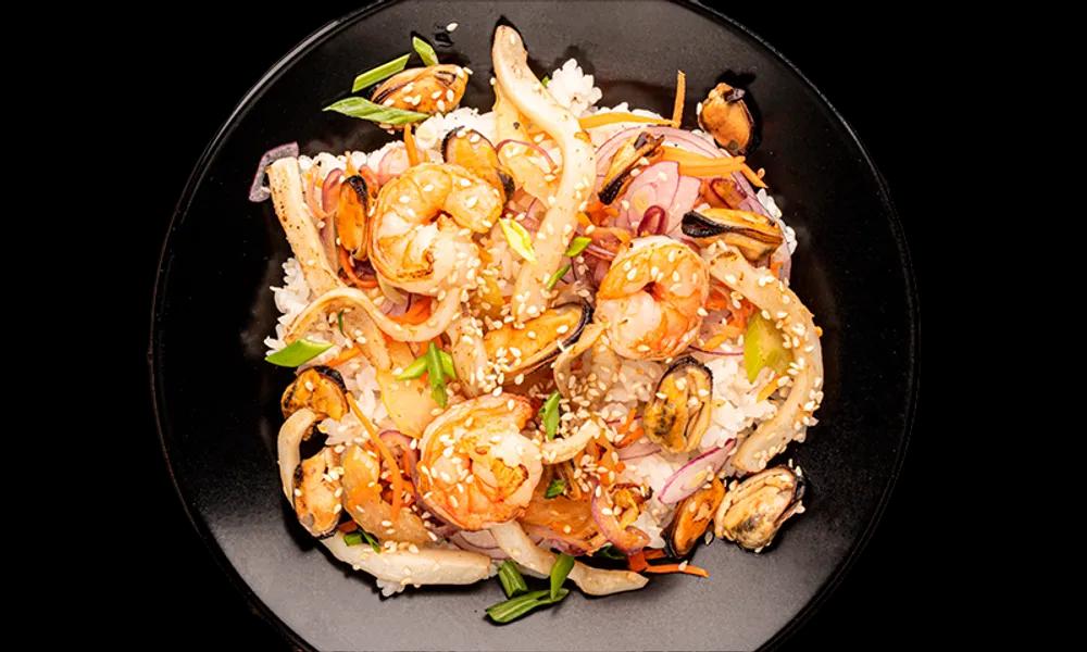 Рисова лапша WOK з морепродуктами